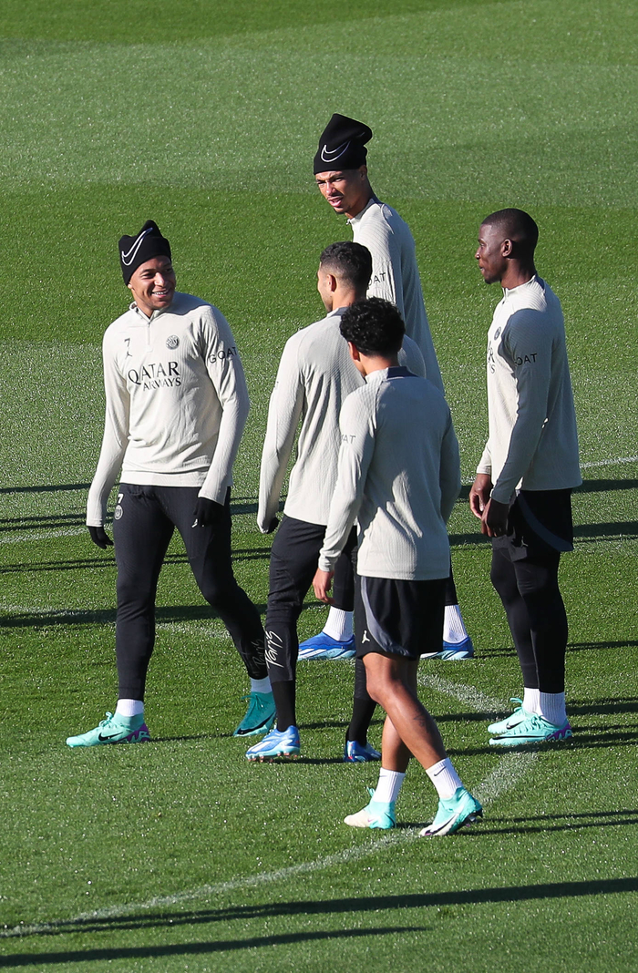 网页登录-清晨皇家社会备战欧冠，完成体检细节曝光，震撼外界，训练强度明显提升(s2冠军为什么不算中国)